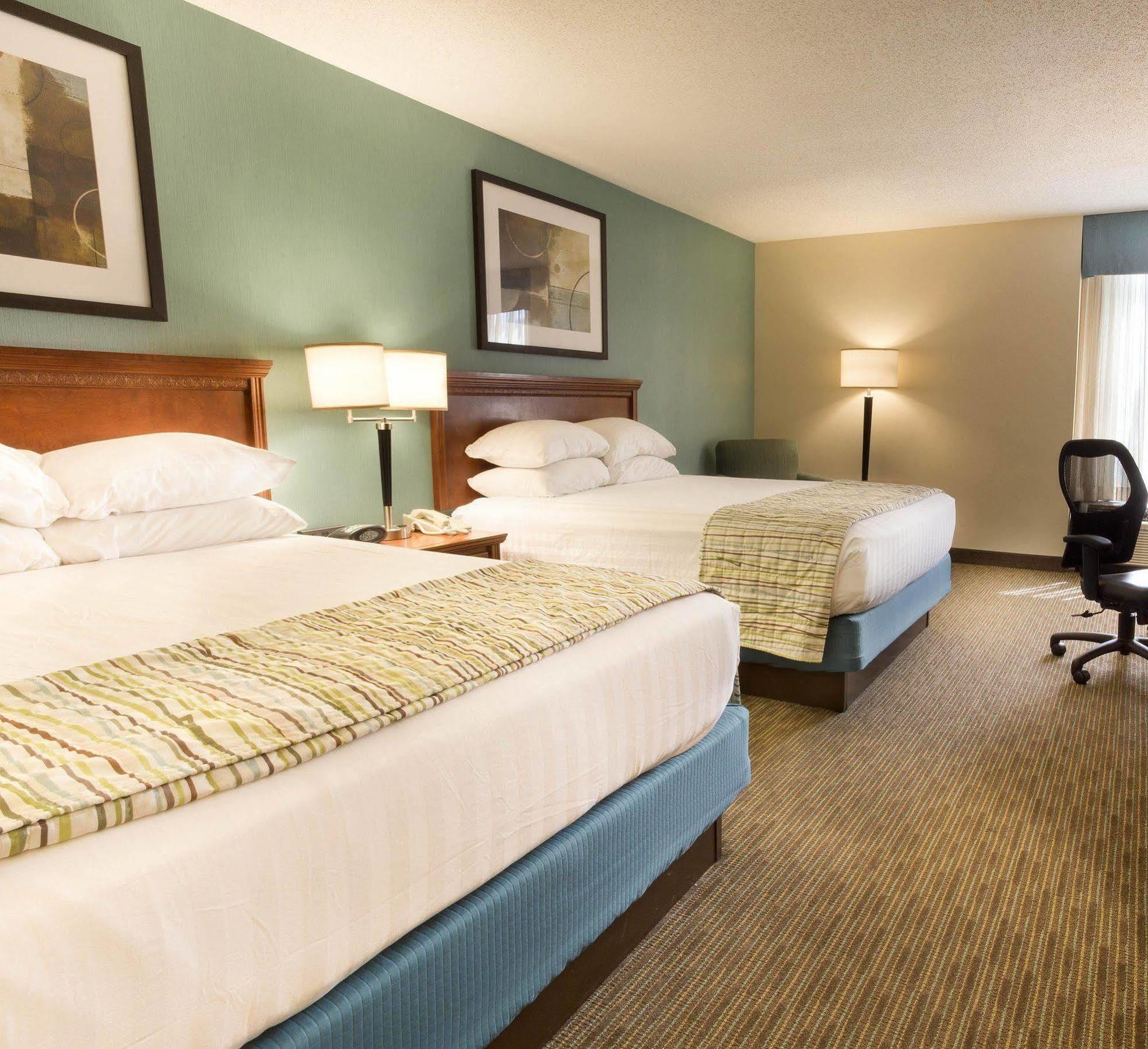 Drury Inn & Suites St. Louis-Southwest Valley Park Exterior photo